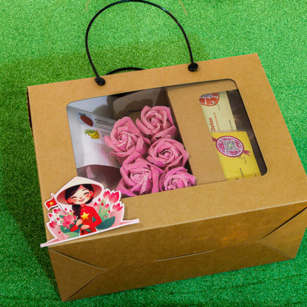 The Signature Kraft Box